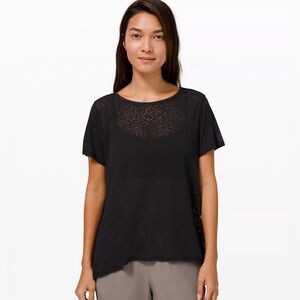 Lululemon All Yours Tee *Veil Black Size 4